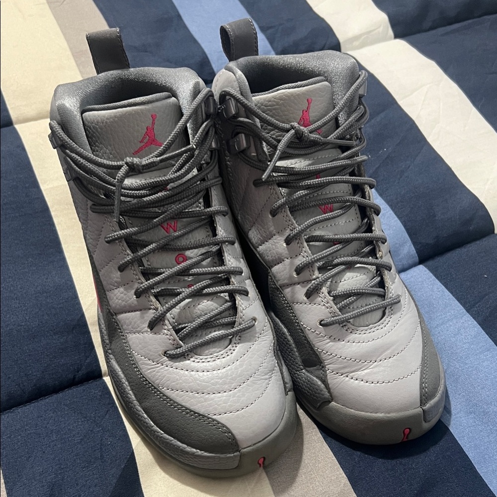 Jordan kids Sneakers in Gray and Pink